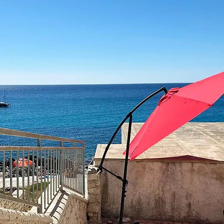 Dehomes - Castro Sul Mare Apartmán *