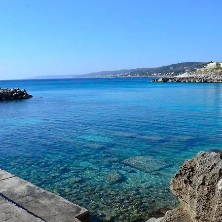 Dehomes - Castro Sul Mare