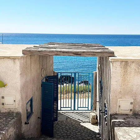Dehomes - Castro Sul Mare Apartmán *