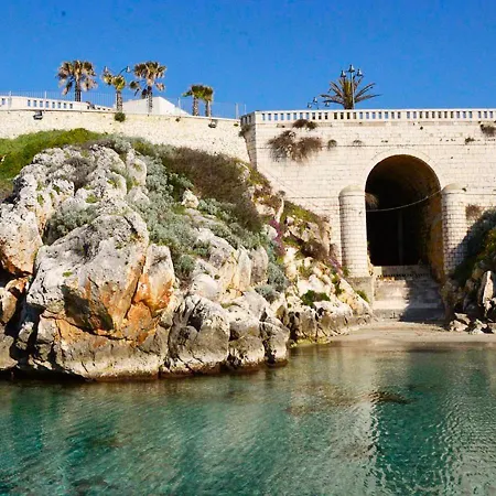 Dehomes - Castro Sul Mare * Castro (Lecce)